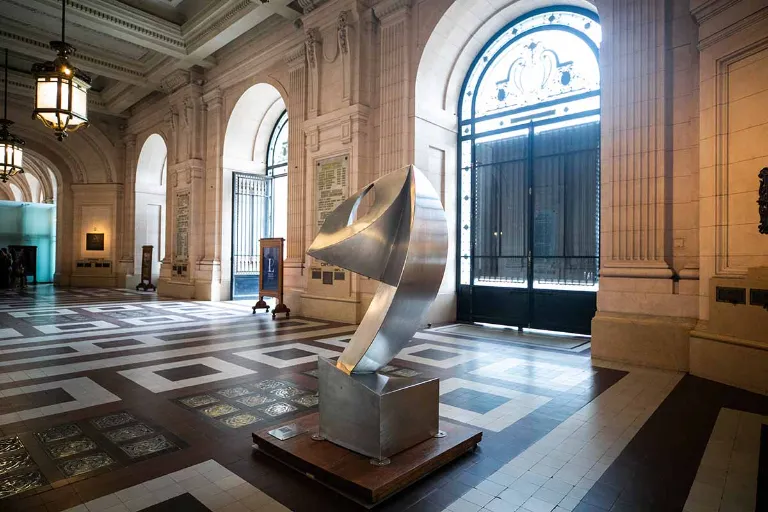 Vista principal de 'Sonitus Spes', la escultura abstracta destinada a la Base Esperanza, Antártida